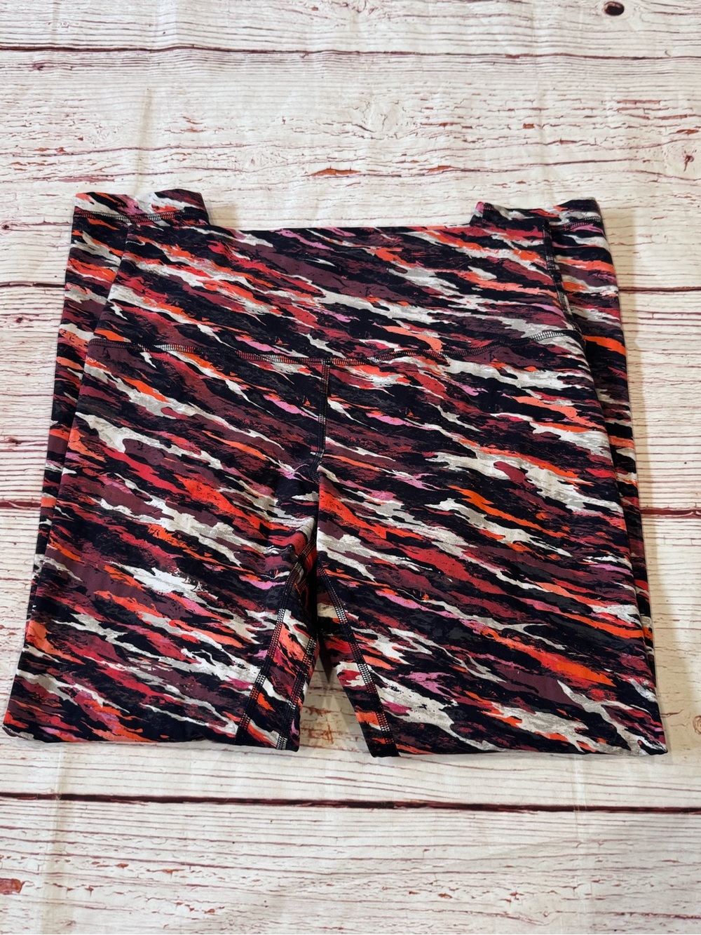 Lululemon Lunar New Year Align Pant 25" in Tiger Tide Smoky Red Multi Sz 10